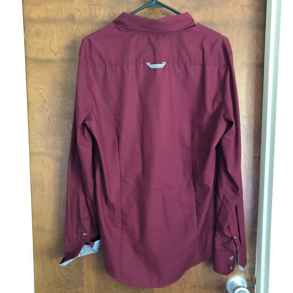 Maroon button down shirt - Picture 2 of 7